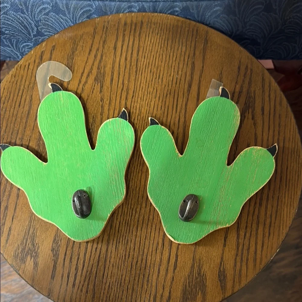 Green dinosaur Wall Hooks